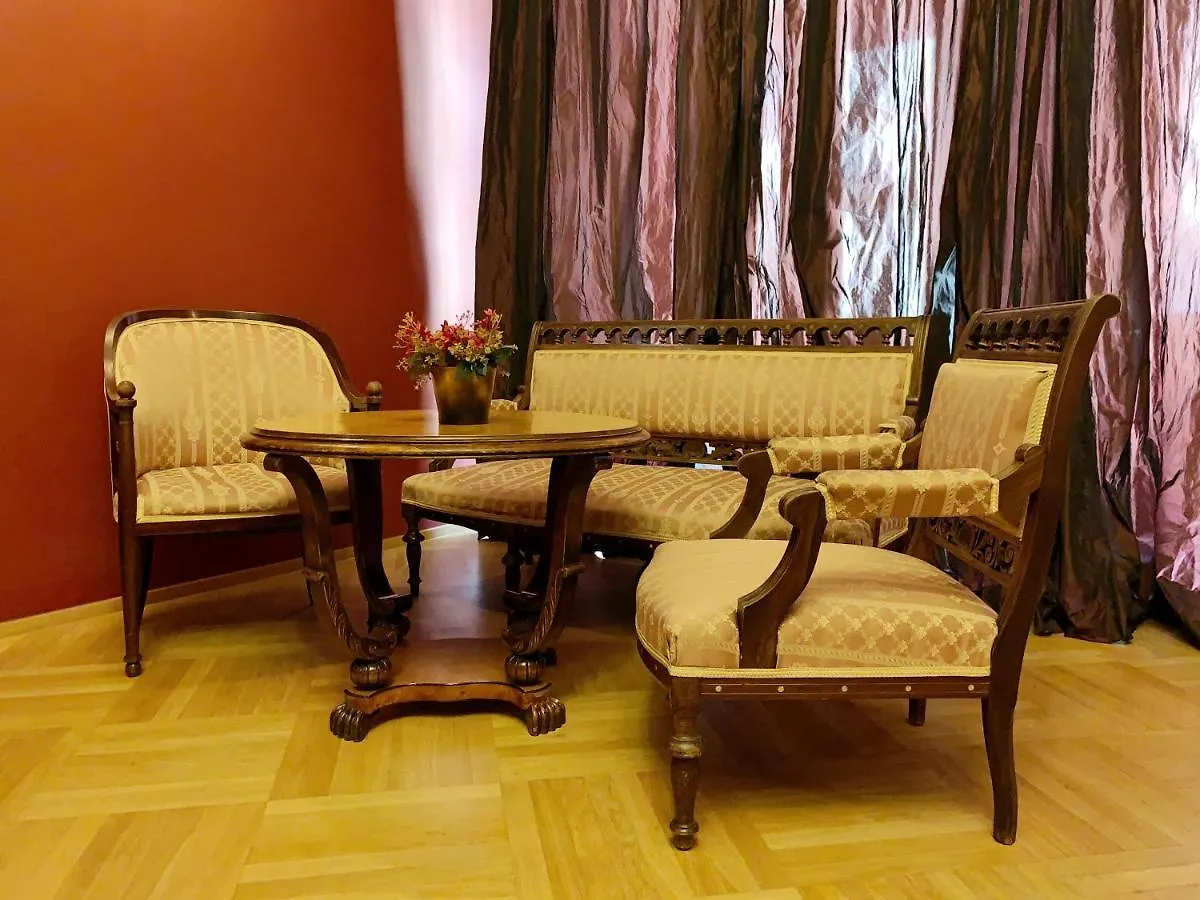 Small Luxury Palace Residence Prague 4*,