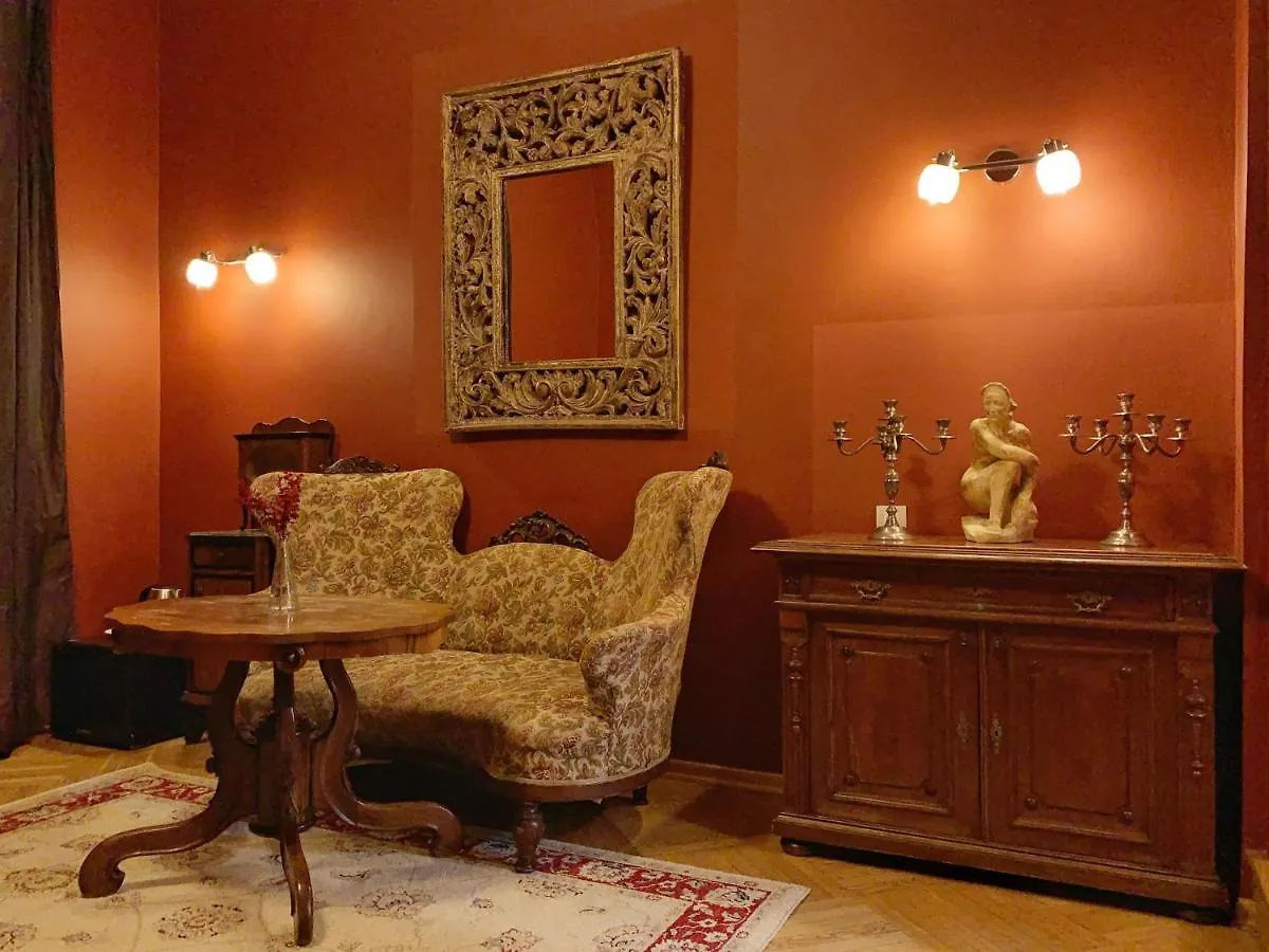 Small Luxury Palace Residence Prague 4*,