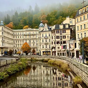 zlaty-sloup.karlovyvary-hotels.com/