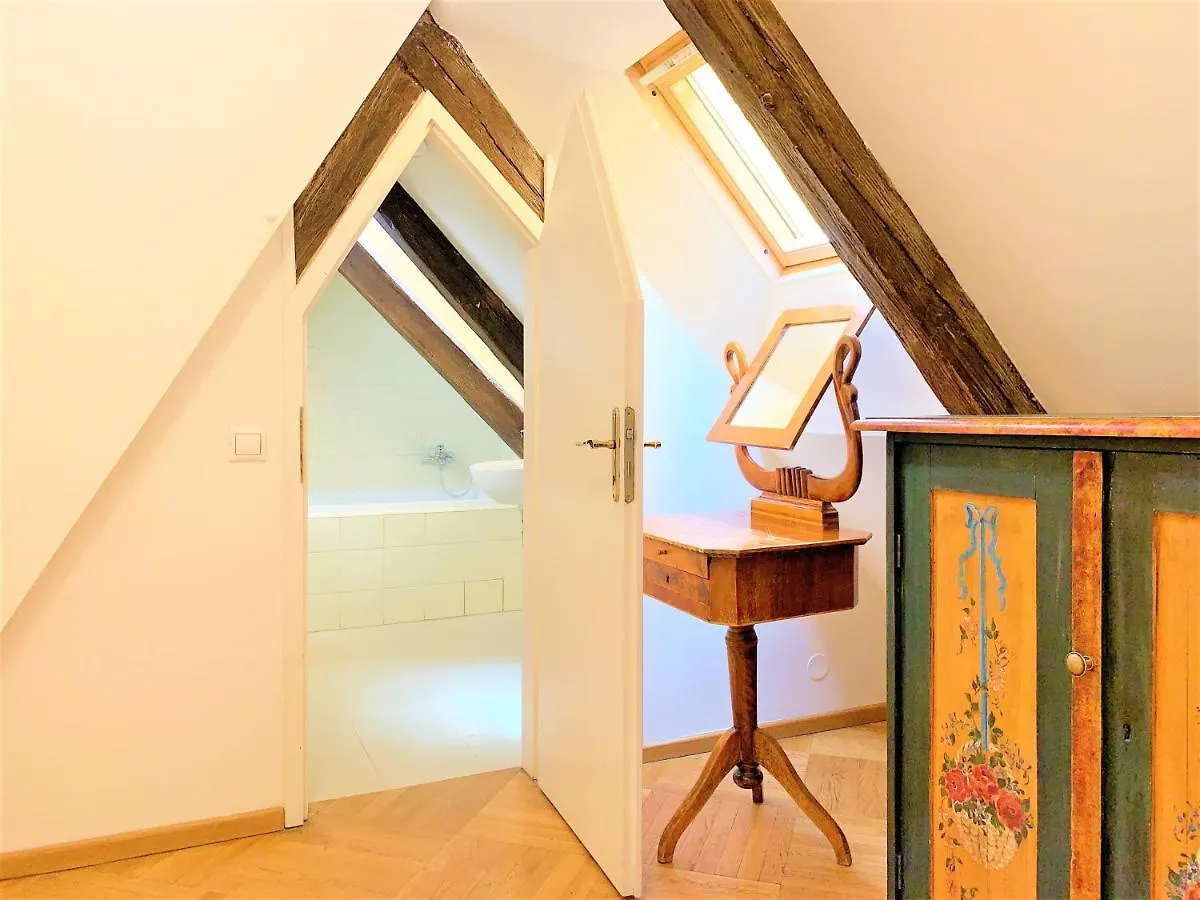 Small Luxury Palace Residence Praga