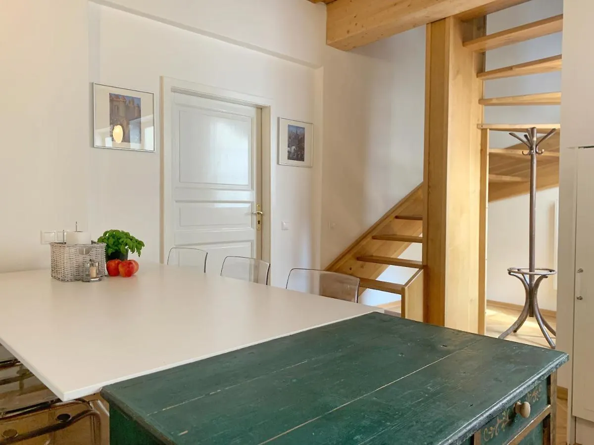 Small Luxury Palace Residence Prag